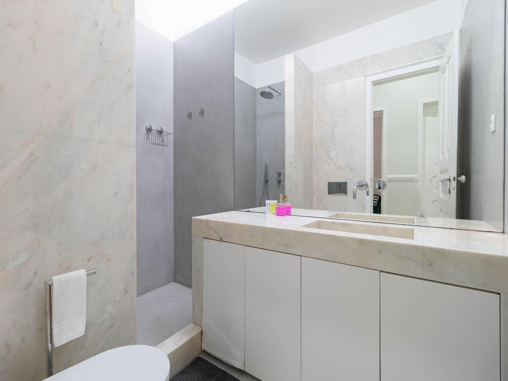 Apartment Akicity Iris Lissabon
